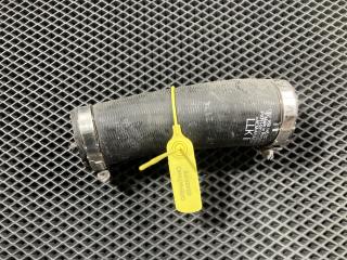 патрубок интеркулера Porsche Macan 1 поколение 2016, 3.0 л., бензин, АКПП, внедорожник 5 дв., 95B145367A