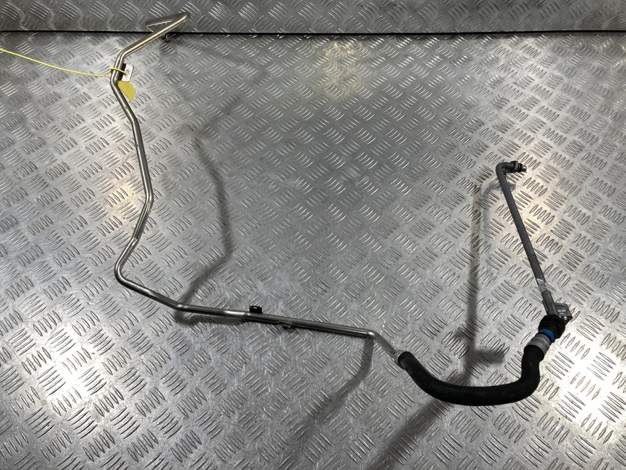 шланг (трубка) АКПП Porsche Macan 1 поколение 2016, 3.0 л., бензин, АКПП, внедорожник 5 дв., 95B317817A - фото №1