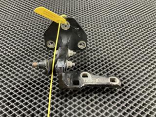 петля крышки багажника Land Rover Range Rover 4 поколение [рестайлинг] 2018, 3.0 л., 306PS, бензин, АКПП, внедорожник 5 дв., CPLA429A15A, LR036599, LR096528