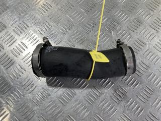 патрубок интеркулера Porsche Macan 1 поколение 2016, 3.0 л., бензин, АКПП, внедорожник 5 дв., 95B145367A