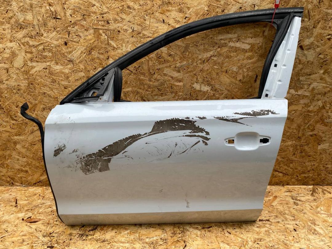 дверь передняя левая Audi A8 D4/4H 2011, 4.2 л., CDRA, бензин, седан, 4H0831051B - фото №1