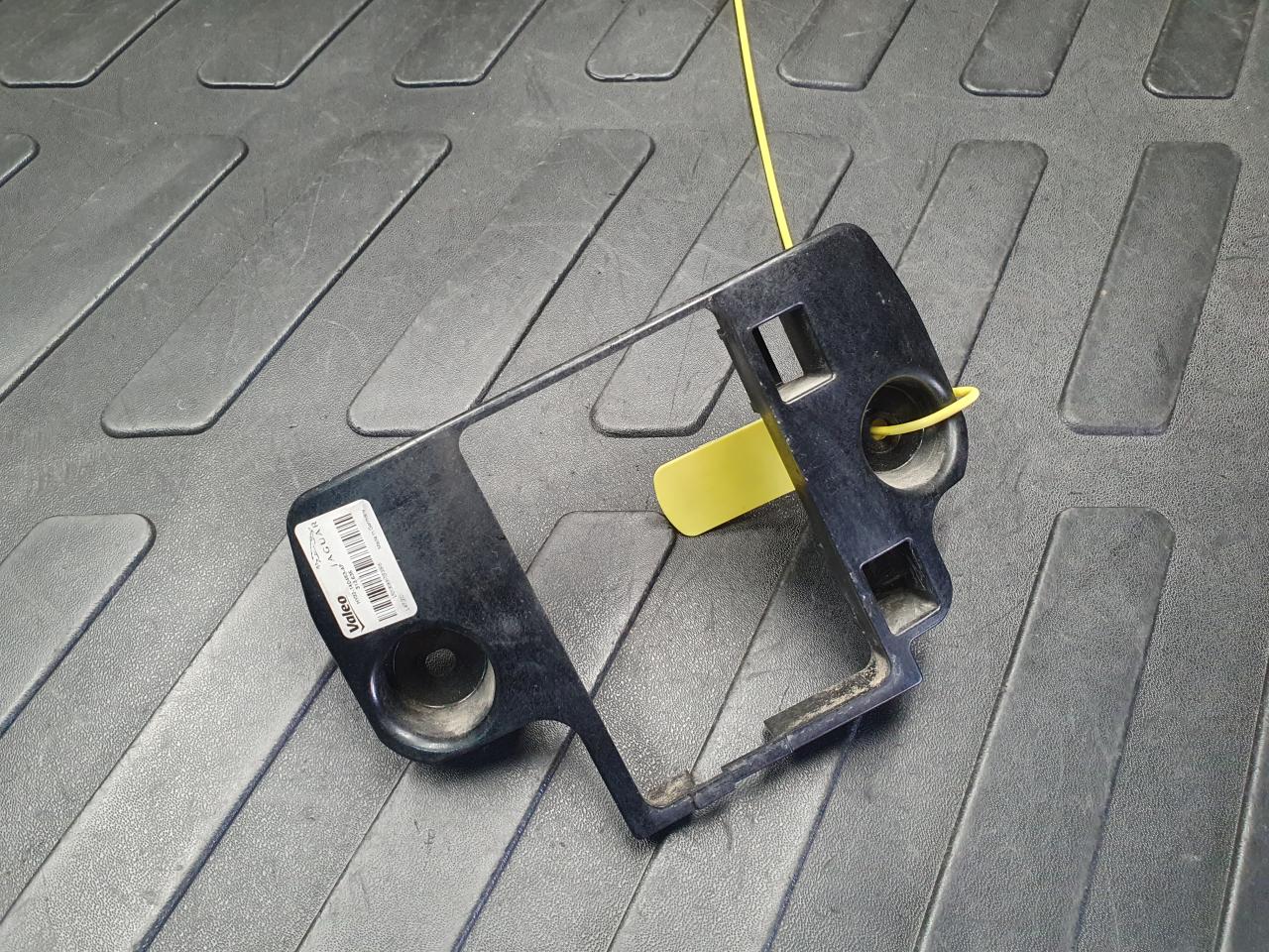 датчик мертвых (слепых) зон Land Rover Range Rover Sport 2 поколение 2016, 5.0 л., 508PN, бензин, АКПП, седан, HY3214D453AF, LR082223 - фото №1