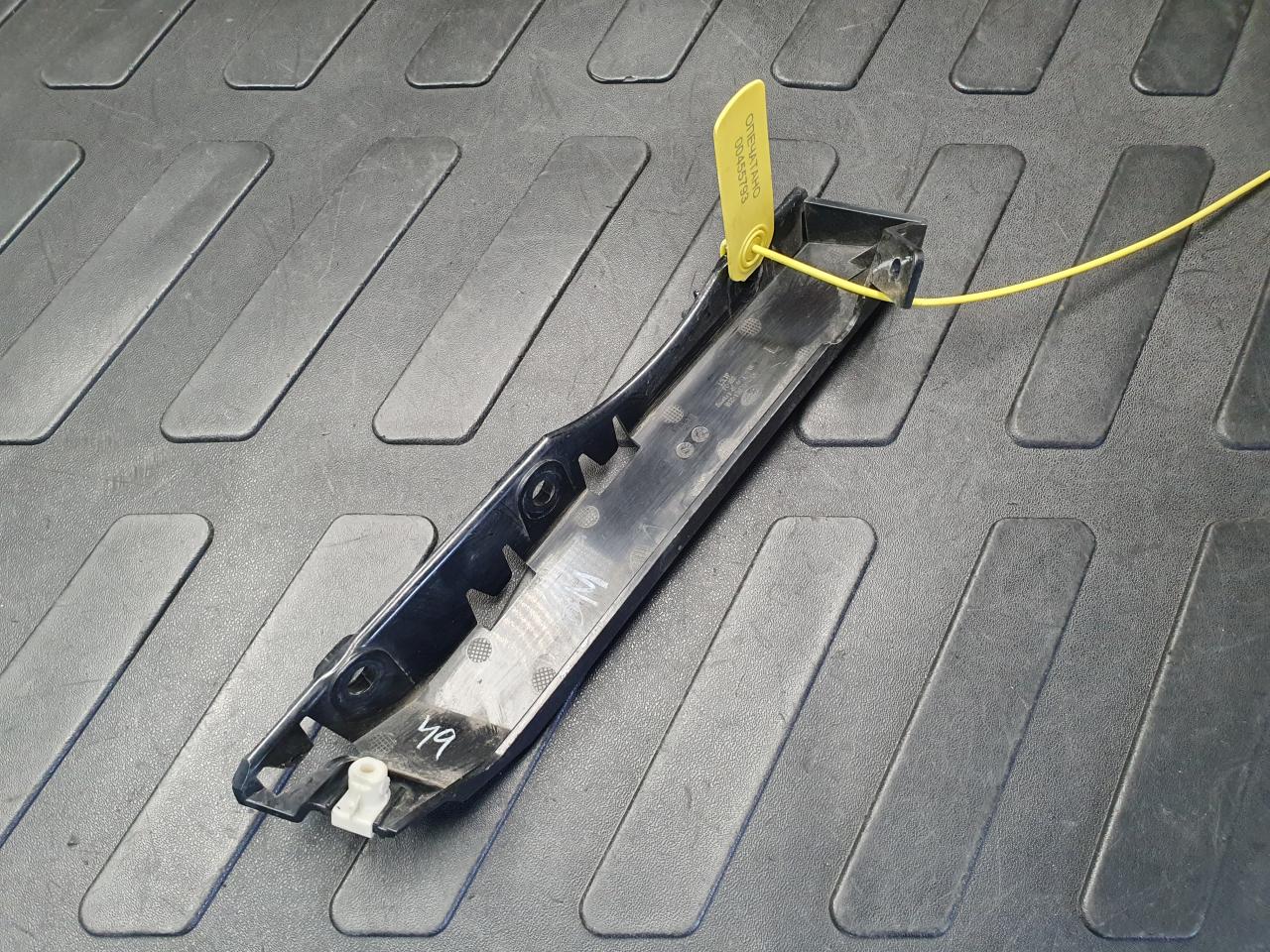 Крепление бампера переднего Land Rover Discovery 5 поколение L462 2017, 3.0 л., 306PS, бензин, АКПП, внедорожник 5 дв., HY3217A870AC, LR104988, LR129882, LR083115, LR110254 - фото №1