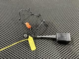 замок ремня безопасности Jaguar F-Pace 1 поколение 2017, 3.0 л., AJ 126, бензин, АКПП, внедорожник 5 дв., FK7261208AD, T4A11105, LR092506, T4N9483, LR081110