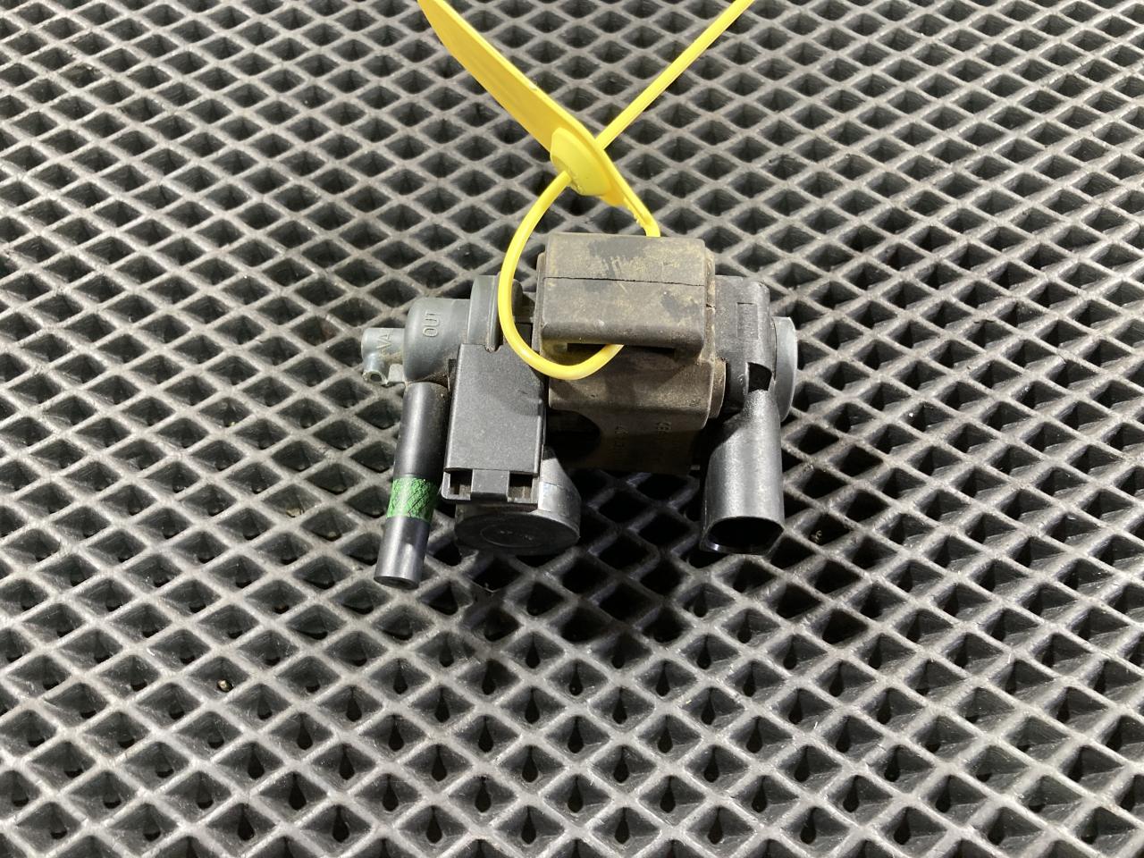 электромагнитный клапан Audi Q7 4M 2017, 3.0 л., бензин, АКПП, внедорожник 5 дв., 059906629D, 059906609B, 06M906609 - фото №1