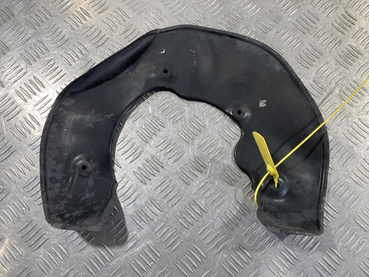 защитный кожух тормозного механизма Audi A8 D4/4H 2012, 4.2 л., CDRA, бензин, АКПП, седан, 4H0615312, 4H0615312C - фото №1