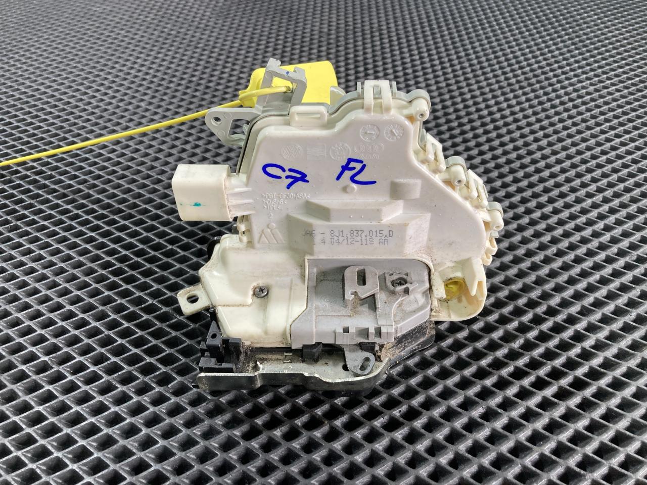 замок двери передней левой Audi A7 4G 2012, 3.2 л., CALB, бензин, хетчбэк 5 дв., 8J1837015D - фото №1
