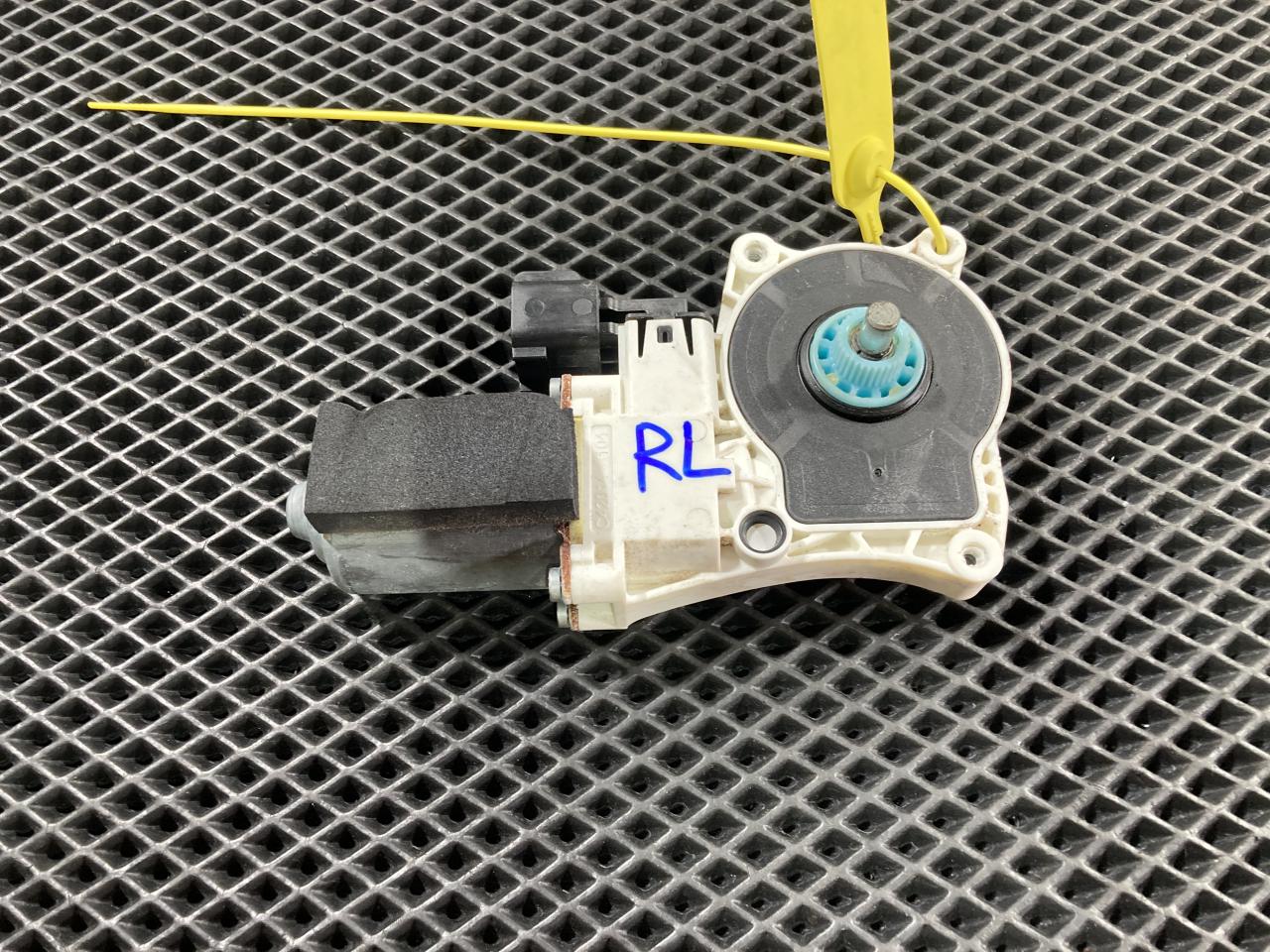 моторчик стеклоподъемника Jaguar XF X260 2016, 3.0 л., бензин, АКПП, C42014-104, C39858-100 - фото №1