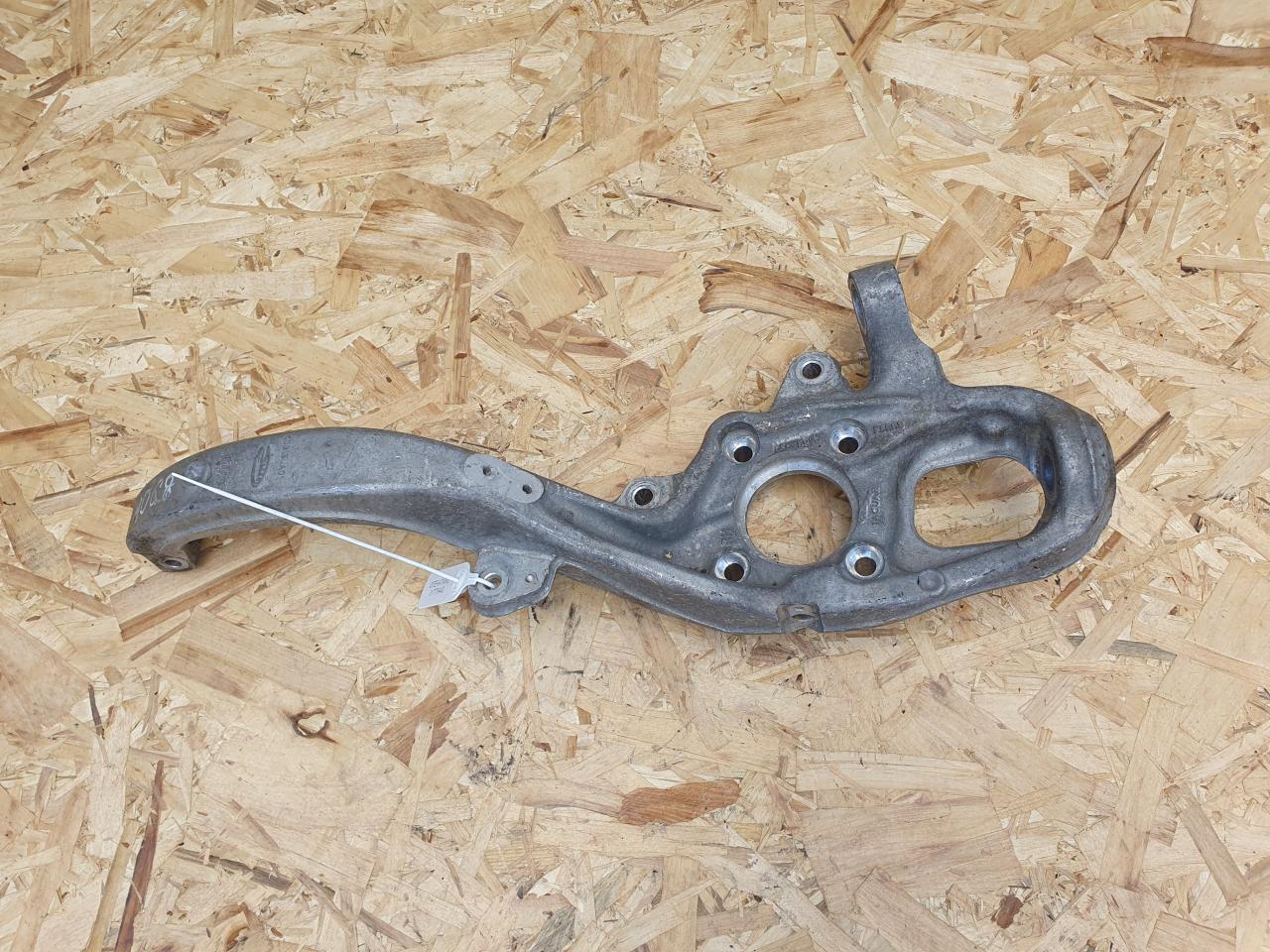 кулак поворотный правый Jaguar XE 1 поколение 2016, 3.0 л., бензин, седан, T4N23264, GX73-3K185-DA - фото №1