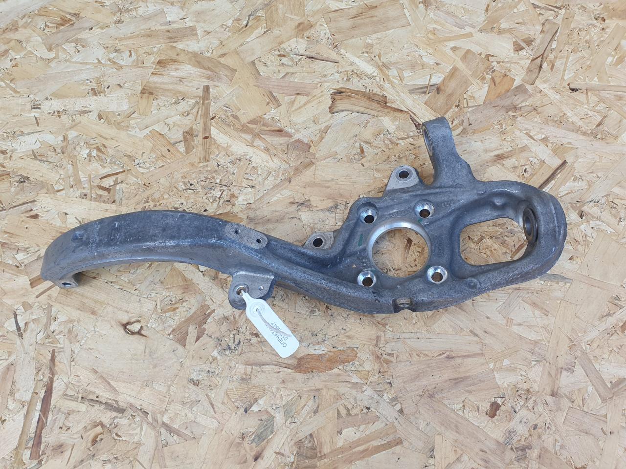 кулак поворотный правый Jaguar XE 1 поколение 2016, 3.0 л., бензин, седан, GX73-3K185-BA, T4N23264 - фото №1