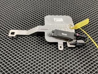 антенна Land Rover Range Rover 4 поколение 2014, 3.0 л., LR-V6, бензин, АКПП, внедорожник 5 дв., LR037997, CPLA18C847AB