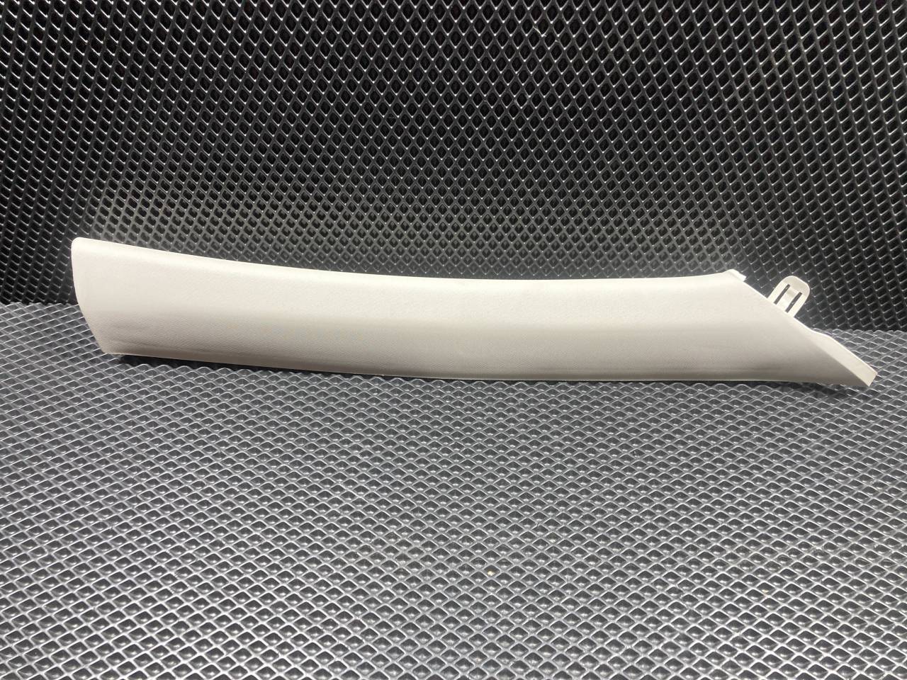 обшивка стойки Kia K5 3 поколение 2020, 1.6 л., G4FP, бензин, АКПП, 85820L3000 - фото №1