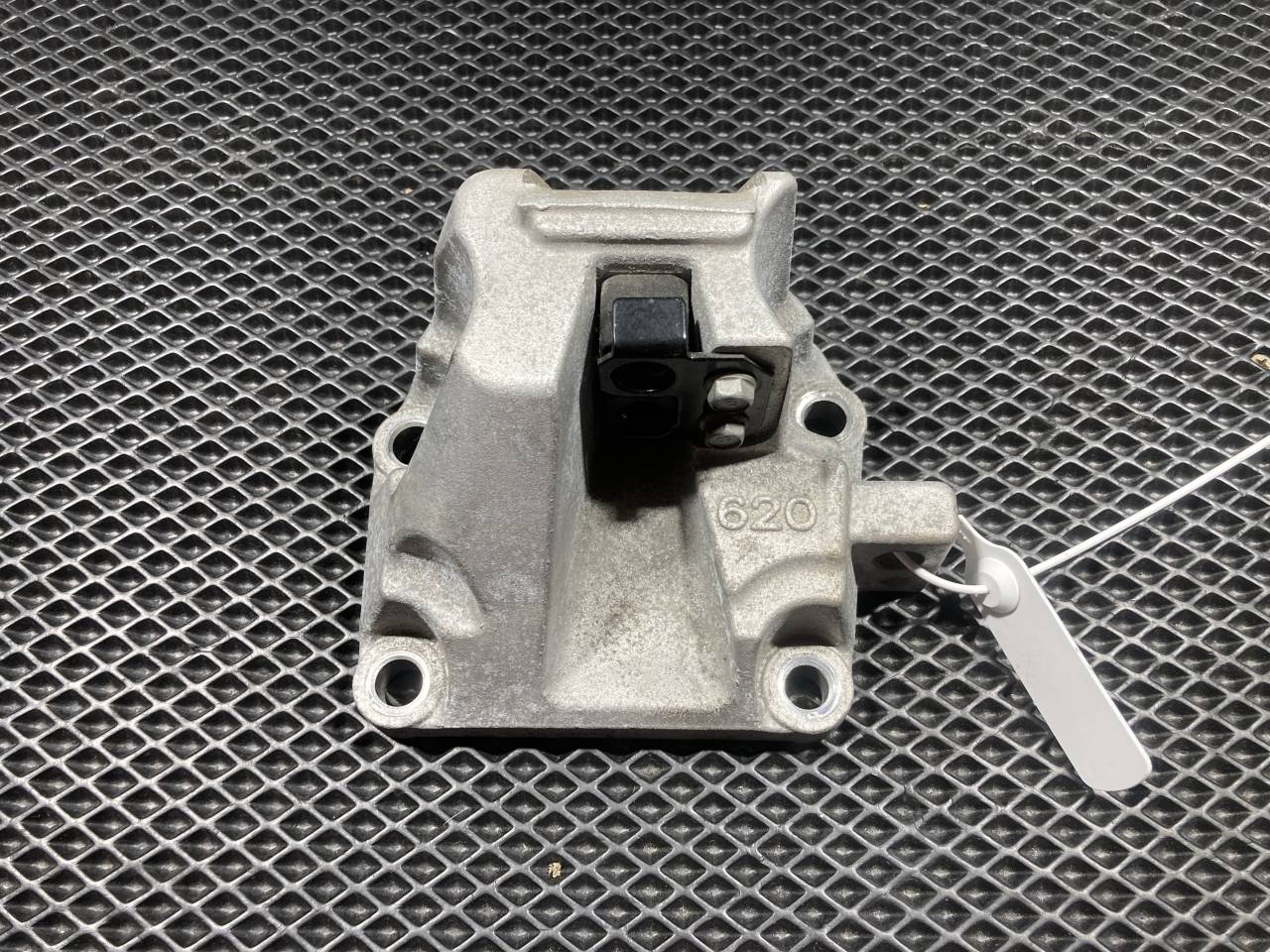 кронштейн двигателя Kia K5 3 поколение 2020, 1.6 л., G4FP, бензин, АКПП, 21830L1250 - фото №1