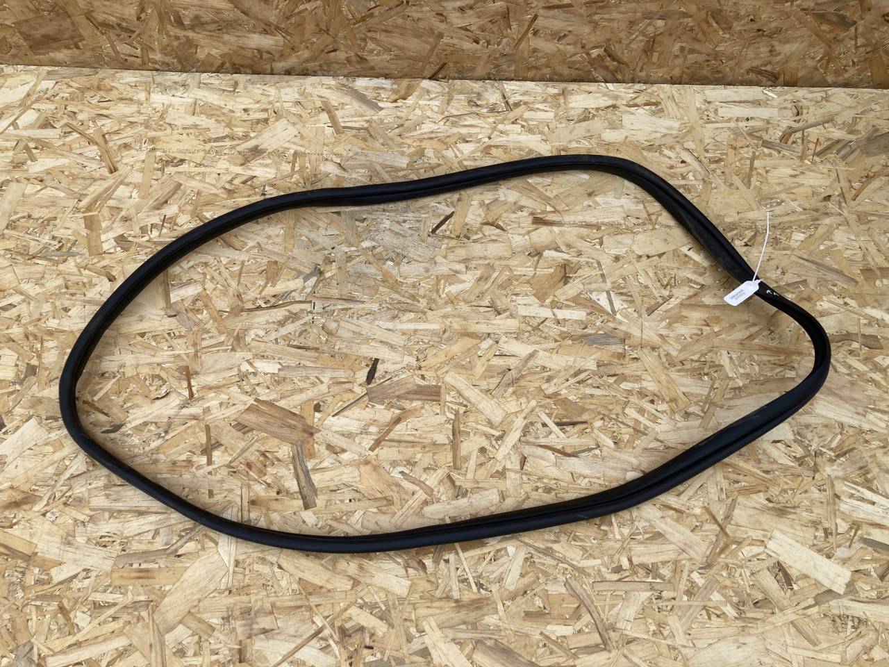 уплотнитель двери Kia K5 3 поколение 2020, 1.6 л., G4FP, бензин, АКПП, 83120L3000 - фото №1