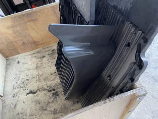 накладка подкрылка передняя левая MAN TGX 1 поколение 2012, 10.5 л., D 2066 LF 57, дизель, АКПП, 81664100307, 81664100309