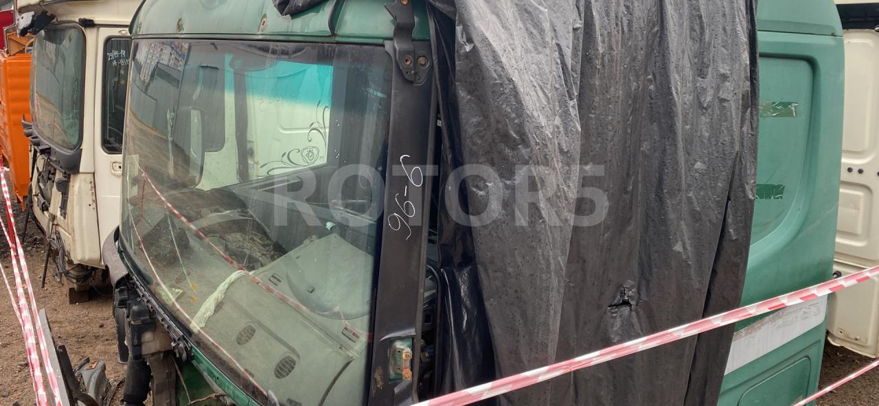 накладка стойки лобового стекла лев. Scania R 5 поколение 2006, 10.6 л., DC 11.09, дизель, МКПП - фото №1