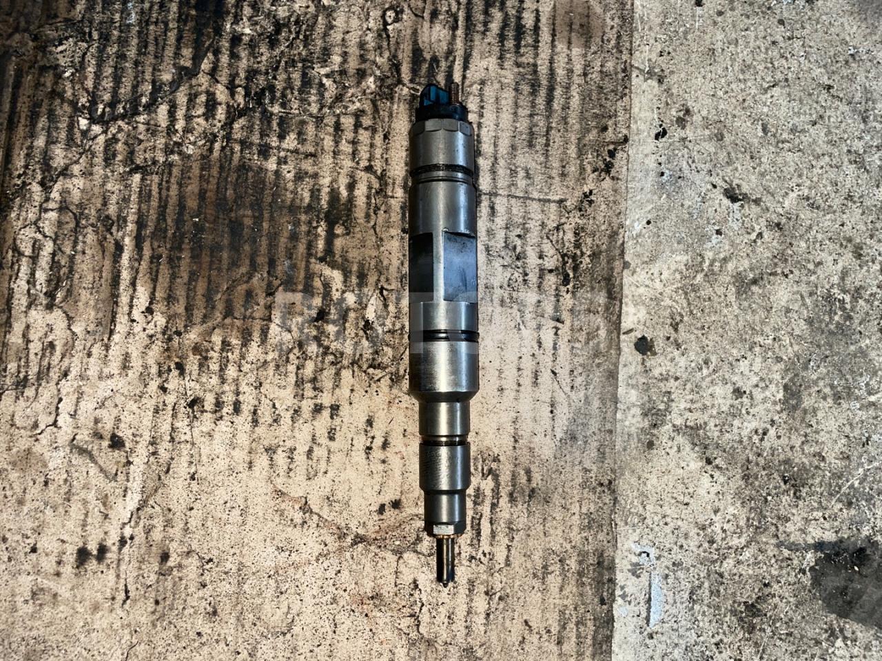 форсунка MAN TGA 1 поколение 2005, 12.8 л., D 2876 LF 12, дизель - фото №1