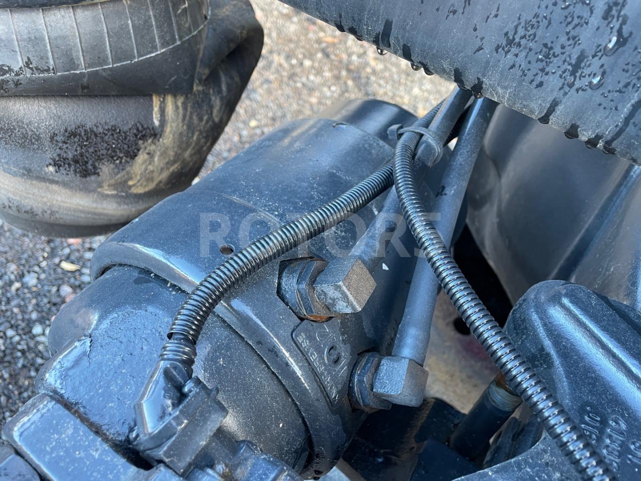 энергоаккумулятор MAN TGX 1 поколение 2011, 10.5 л., D 2066 LF 40, дизель, МКПП - фото №1