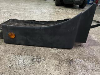 накладка подкрылка передняя левая MAN TGX 1 поколение 2015, 12.4 л., D 2676 LF 46, дизель, АКПП, 81664100307, 81664100309