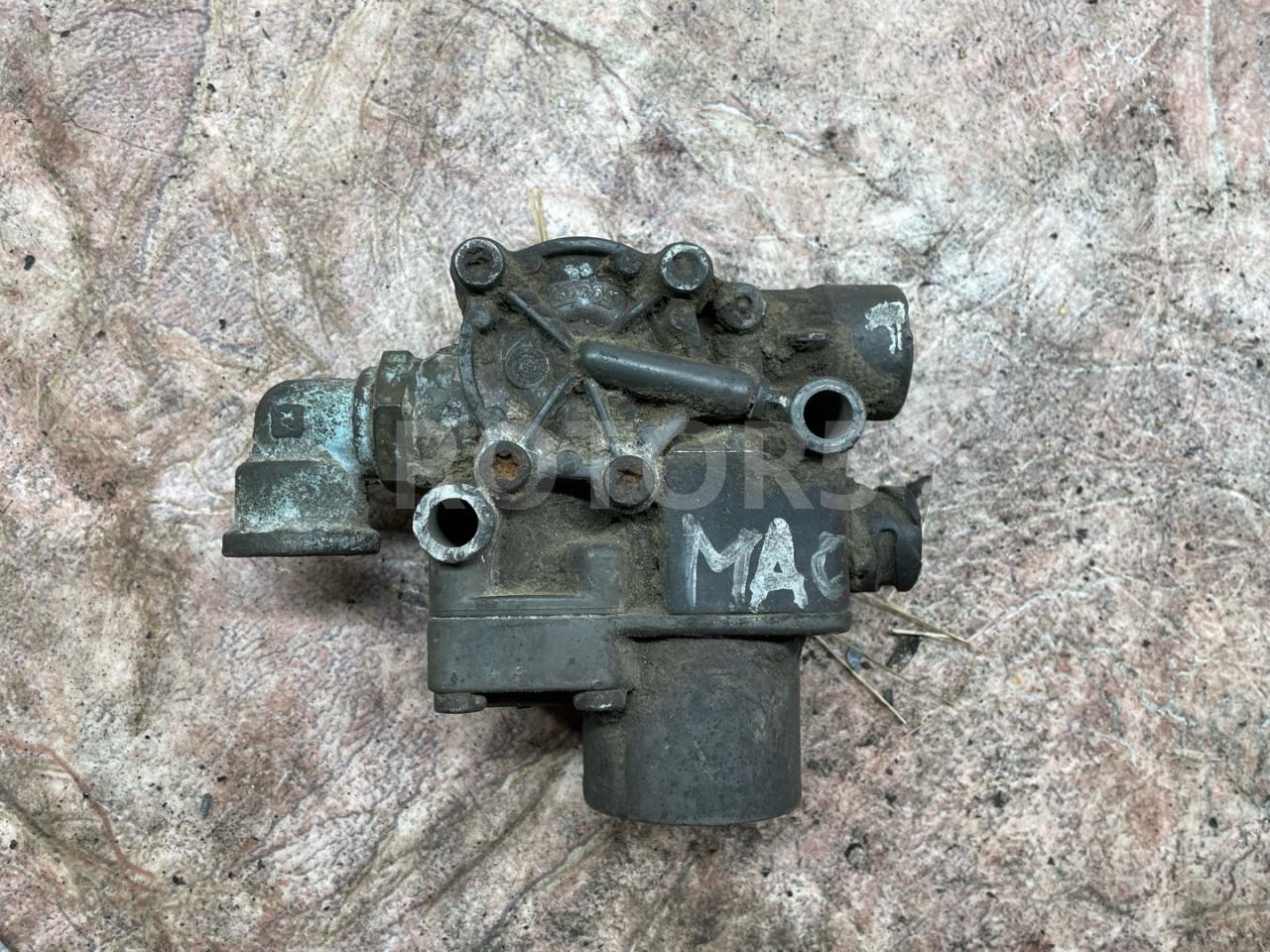 кран распределительный Renault Magnum 1 поколение 1996 - фото №1