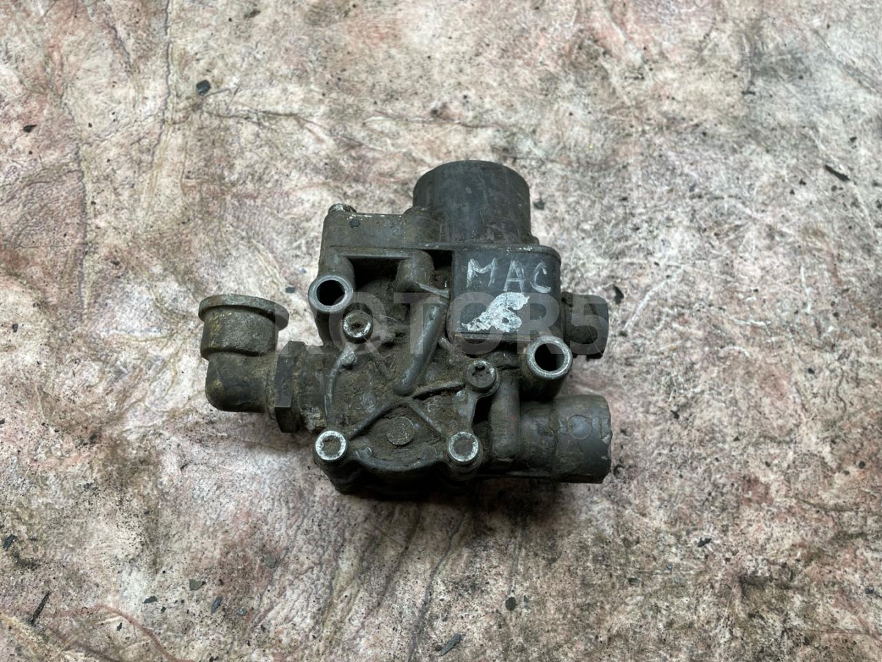 кран распределительный Renault Magnum 1 поколение 1996 - фото №1