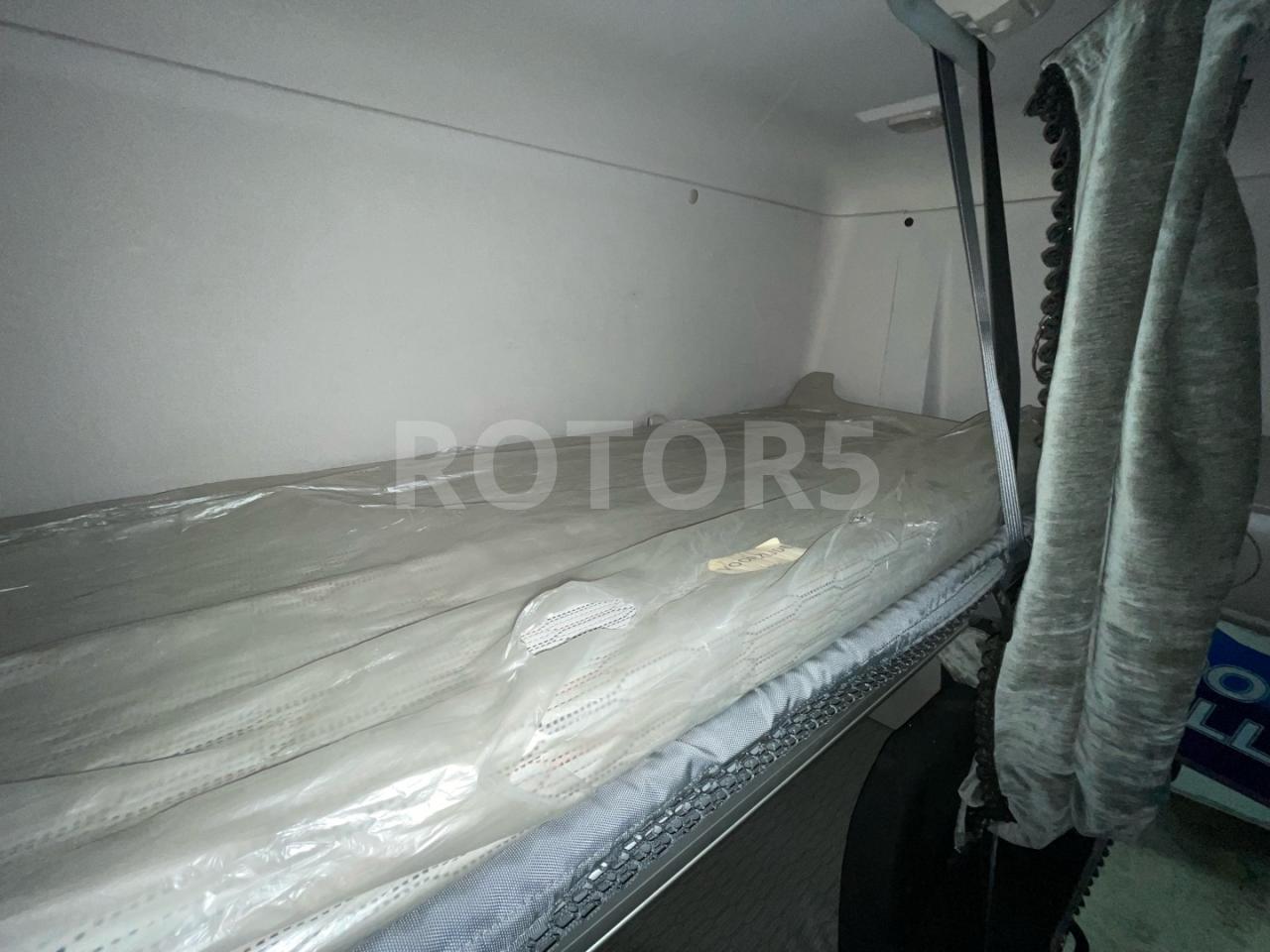 матрас спальника DAF XF 106 1 поколение 2018, 12.9 л., MX-13 390 H2, дизель, АКПП - фото №1