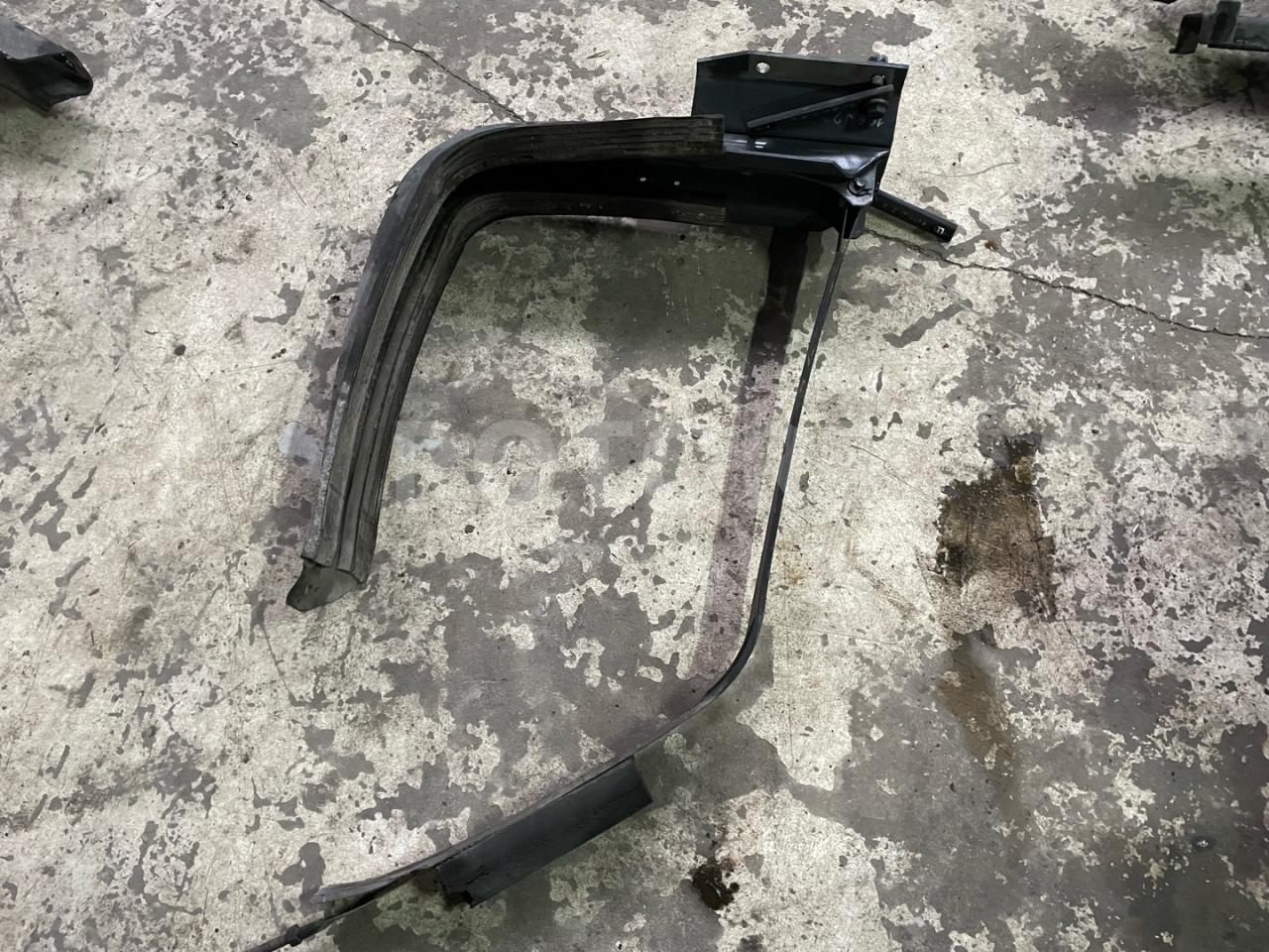 лента (кронштейн) бака топливного DAF XF 106 1 поколение 2018, 12.9 л., MX-13 390 H2, дизель, АКПП - фото №1