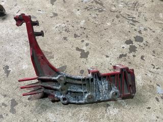 кронштейн подножки кабины правый DAF XF 106 1 поколение 2015, 12.9 л., MX-13 340, дизель, МКПП, правый руль, 1948152