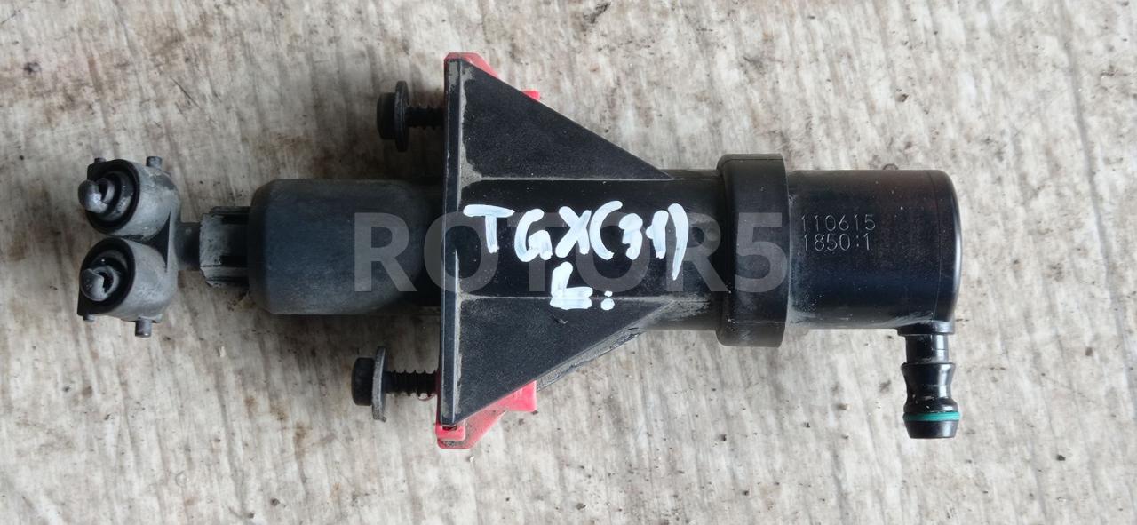 форсунка омывателя фары левая MAN TGX 1 поколение 2015, 12.4 л., D 2676 LF 46, дизель, АКПП, красный, правый руль, 1106151850 - фото №1