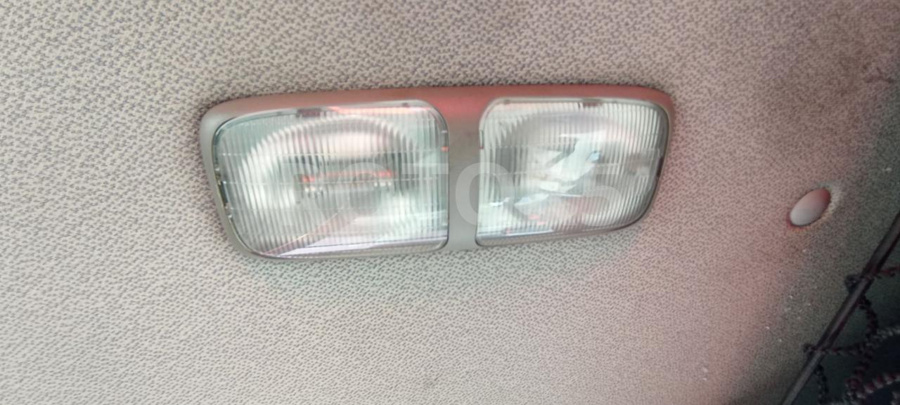 фонарь салона (плафон) DAF CF-series 1 поколение 2009, 12.9 л., MX 300, дизель, АКПП, красный, правый руль - фото №1