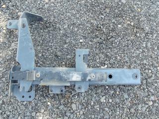 кронштейн крепления подкрылка DAF XF 105 1 поколение 2010