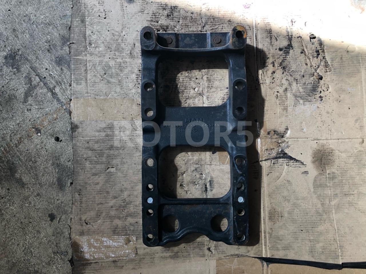 кронштейн ящика акб MAN TGX 1 поколение 2015, 12.4 л., D 2676 LF 46, дизель, АКПП, красный, правый руль, 81418603233 - фото №1