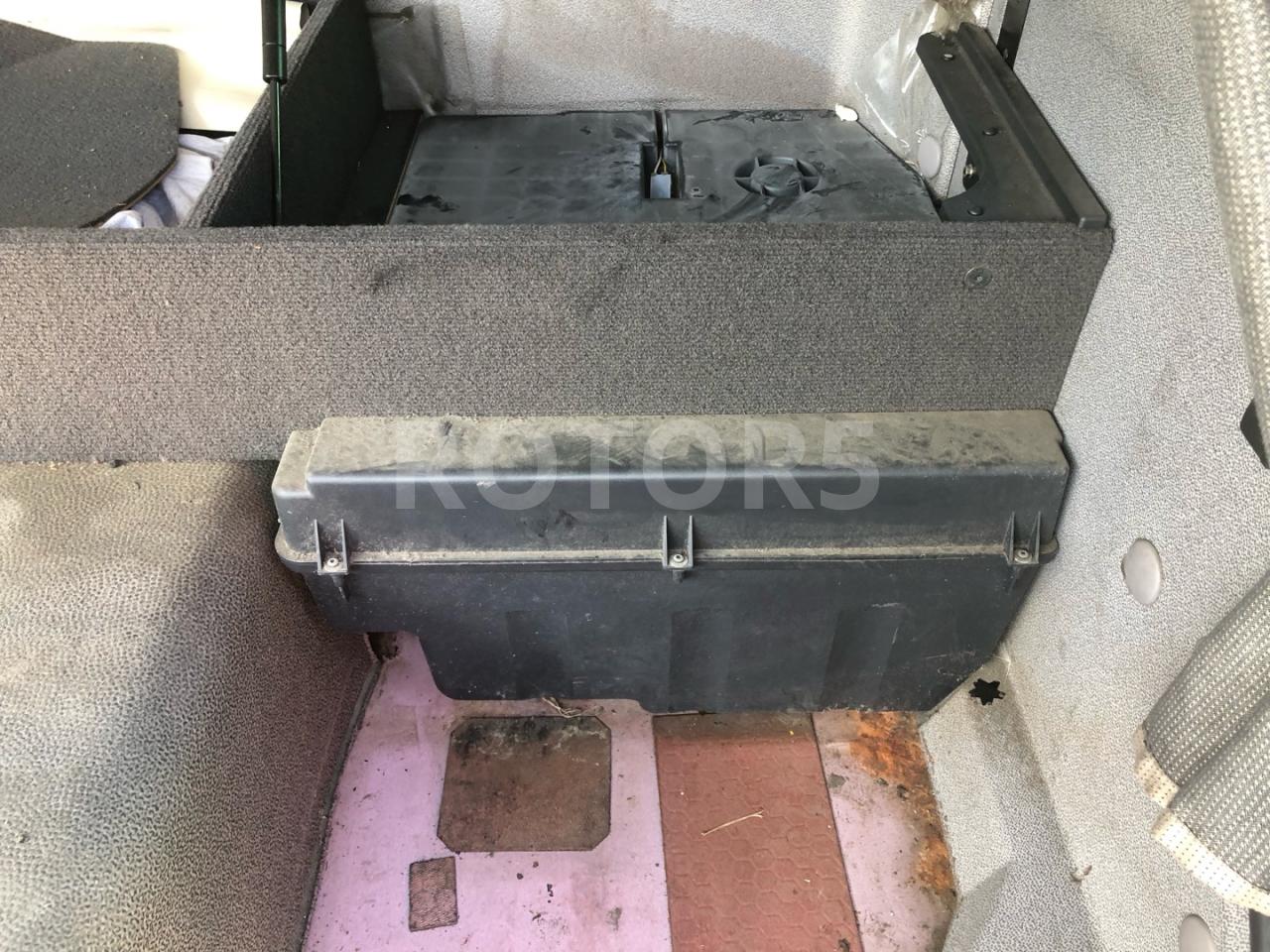 инструментальный ящик DAF CF-series 1 поколение 2009, 12.9 л., MX 300, дизель, АКПП, красный, правый руль - фото №1