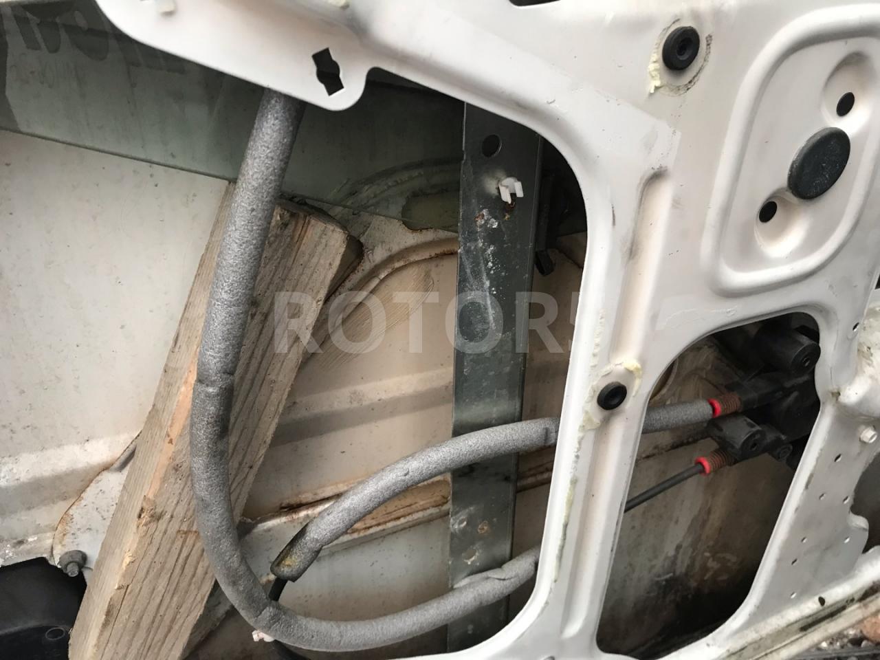 стеклоподъемник IVECO Stralis 3 поколение 2013, 11.1 л., F3GFE611/460, дизель, АКПП, белый, правый руль - фото №1