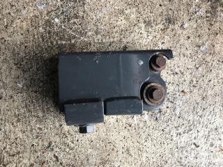 кронштейн усилителя переднего бампера нижний Volvo FH 4 2015, 12.8 л., D13K500, дизель, АКПП