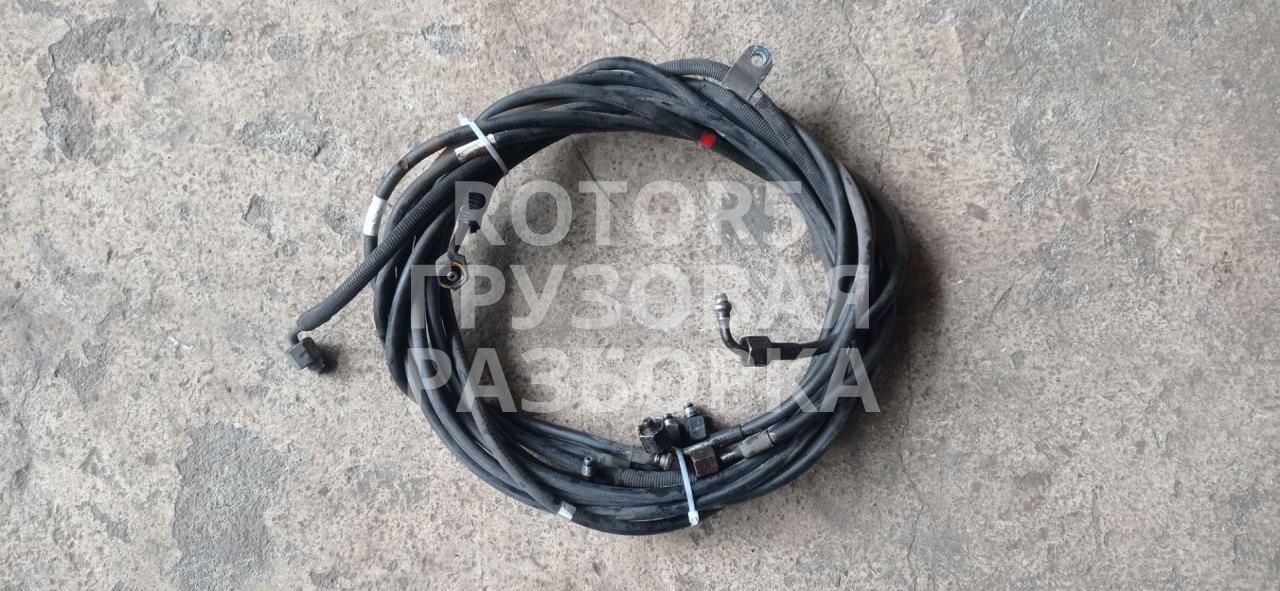 трубка (шланг) подъёма кабины DAF CF-series 1 поколение 2013, 12.9 л., MX 340, дизель, АКПП, красный, правый руль - фото №1