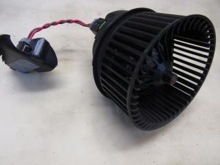 моторчик печки Ford Kuga 2 поколение [рестайлинг] 2017, 1.5 л., бензин, AV6N-18456-AA