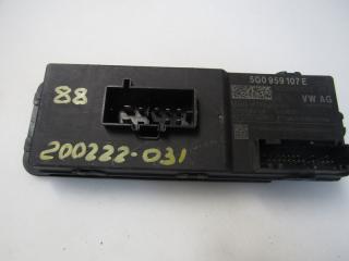 блок управления крышкой багажника Volkswagen Passat B8 2018, универсал, 5Q0955107E