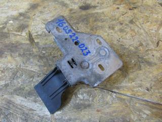 захватный крюк капота Volkswagen Multivan T5 2005, 7H0823480E