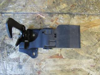 захватный крюк капота Audi A8 D4/4H 2012, 4H0823485C