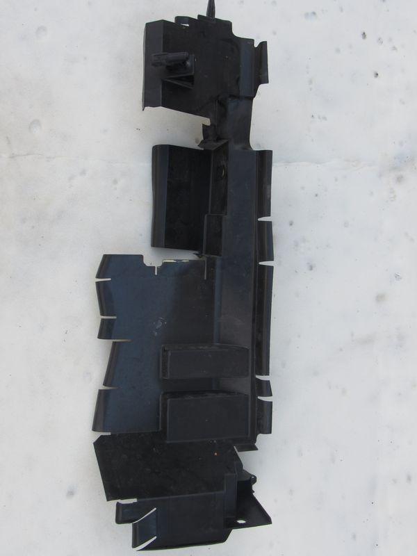 воздуховод (дефлектор) радиатора Toyota RAV4 5 поколение (XA50) 2019, 16595-25110 - фото №1