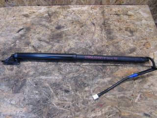 амортизатор крышки багажника (3-5 двери) Lexus RX 4 поколение [рестайлинг] 2020, 3.5 л., бензин, 68910-48100