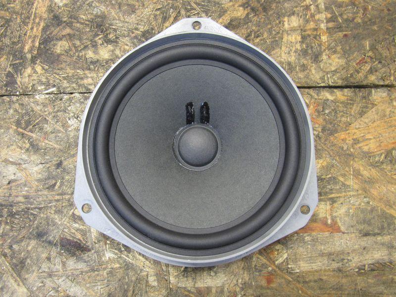 динамик двери Alfa Romeo Stelvio 1 поколение 2019, 51899460 - фото №1