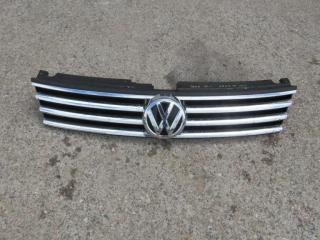 решетка радиатора Volkswagen Touareg 2 поколение [рестайлинг] 2015, 3.0 л., CVVA, дизель, АКПП, внедорожник 5 дв.
