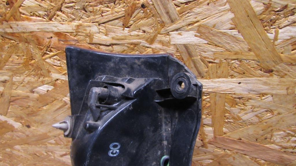 фонарь задний правый Honda CR-V 1 поколение 1998, 2.0 л., B20B, бензин, АКПП, внедорожник 5 дв. - фото №1