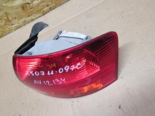 фонарь задний правый Audi A4 B7 2006, 1.9 л., дизель, АКПП, универсал
