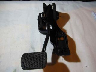 педаль тормоза Mercedes-Benz A-Класс W177/V177 2018, 1.3 л., бензин, АКПП, хетчбэк 5 дв., 2472900000