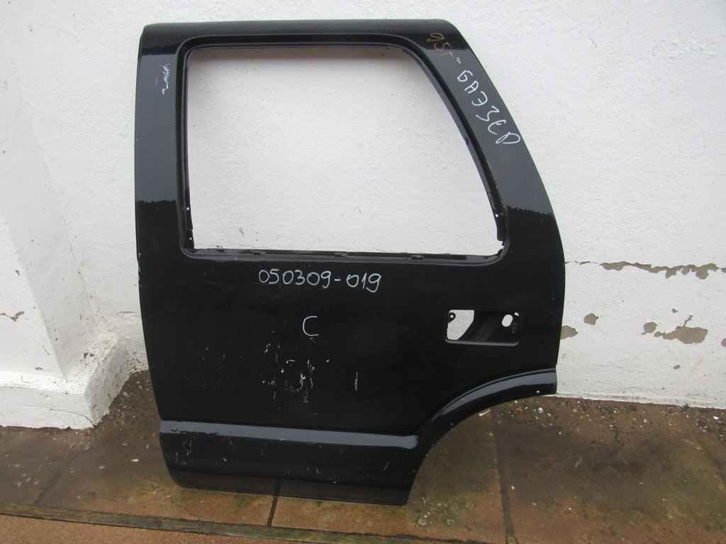 дверь задняя левая Chevrolet Blazer 2 поколение 1994, 2.5 л., бензин, внедорожник 5 дв. - фото №1