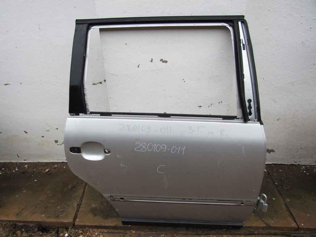 дверь задняя правая Volkswagen Passat B5 1997, 1.8 л., AFY, бензин, универсал - фото №1