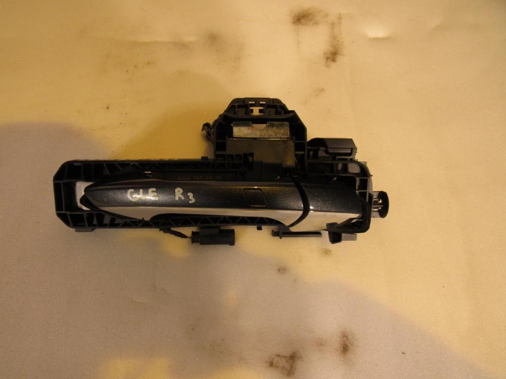 ручка наружная задняя правая Mercedes-Benz GL-Класс X166 2015, 3.5 л., M 276.955, бензин, внедорожник 5 дв., 2047602434 - фото №1